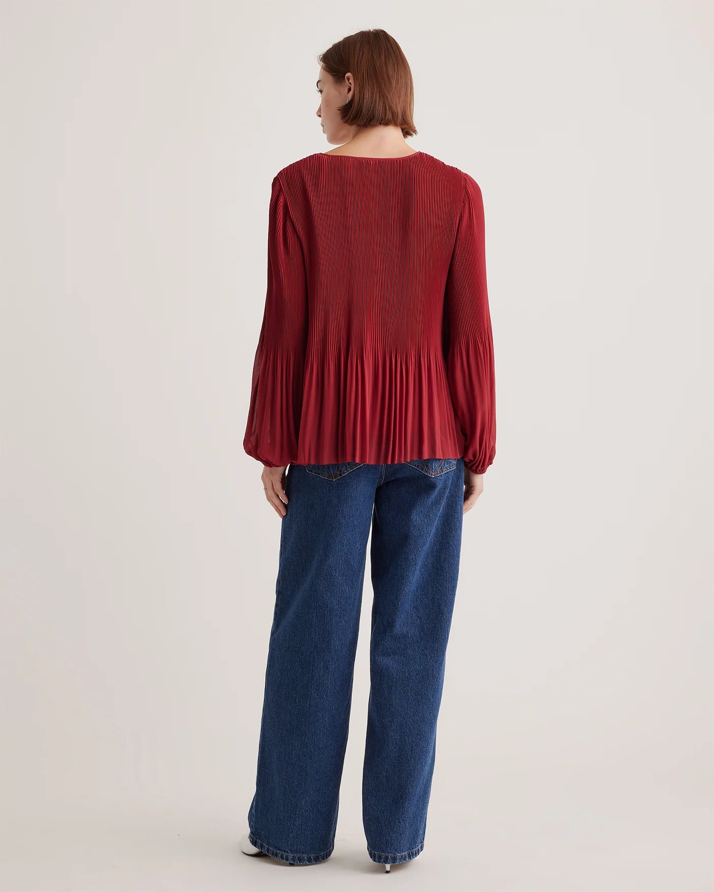 Chiffon Pleated V-Neck Blouse - XS / Bright Burgundy