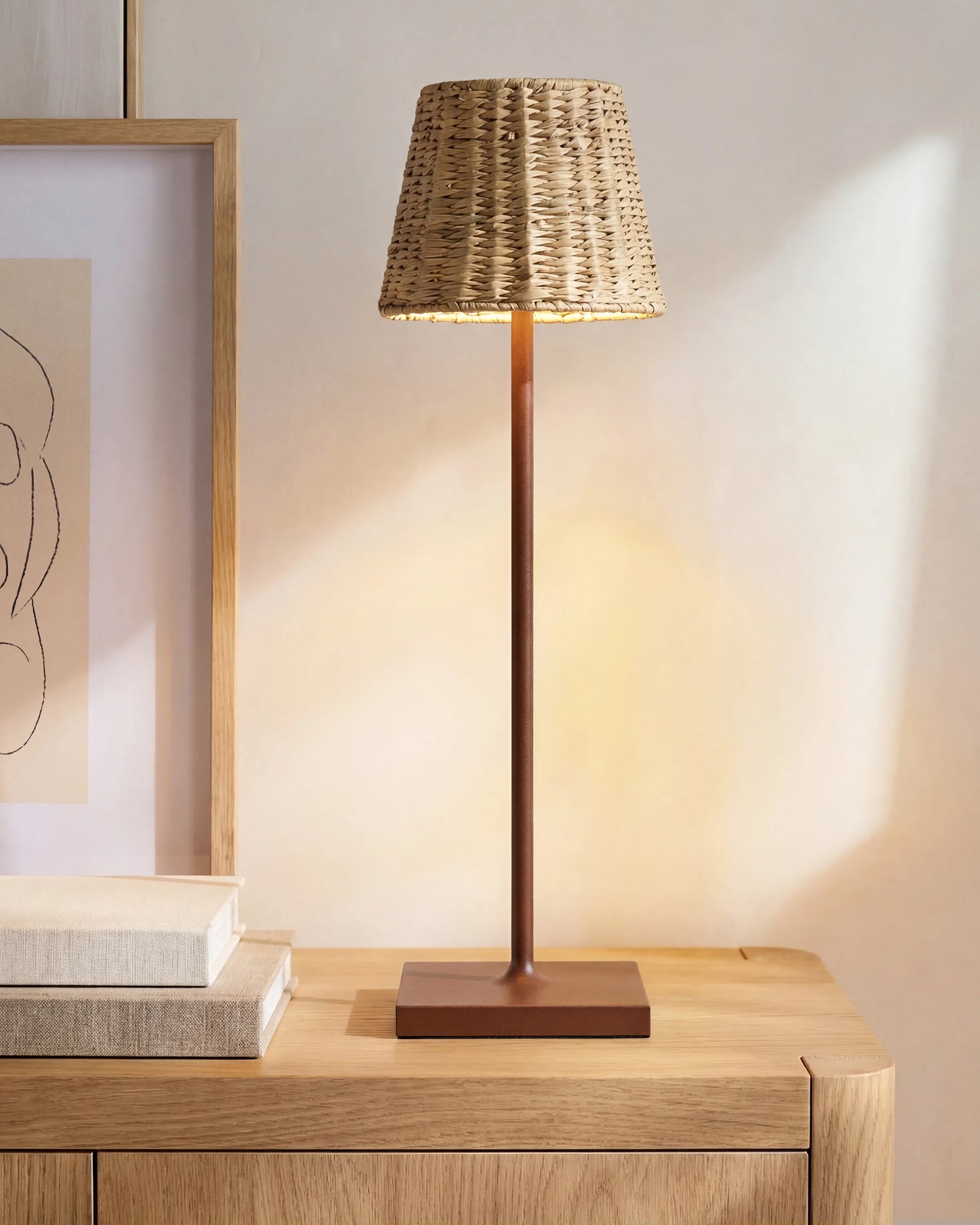 Poldina Pro Rechargeable Table Lamp with Seagrass Shade by Zafferano - Regular / White