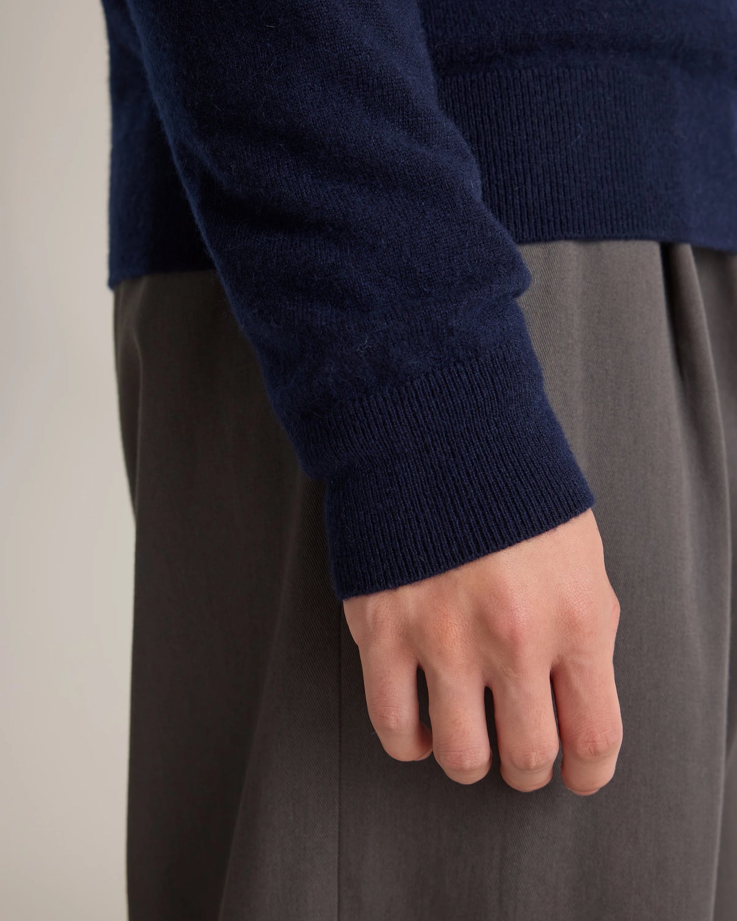 Mongolian Cashmere V-Neck Sweater - S / Oatmeal