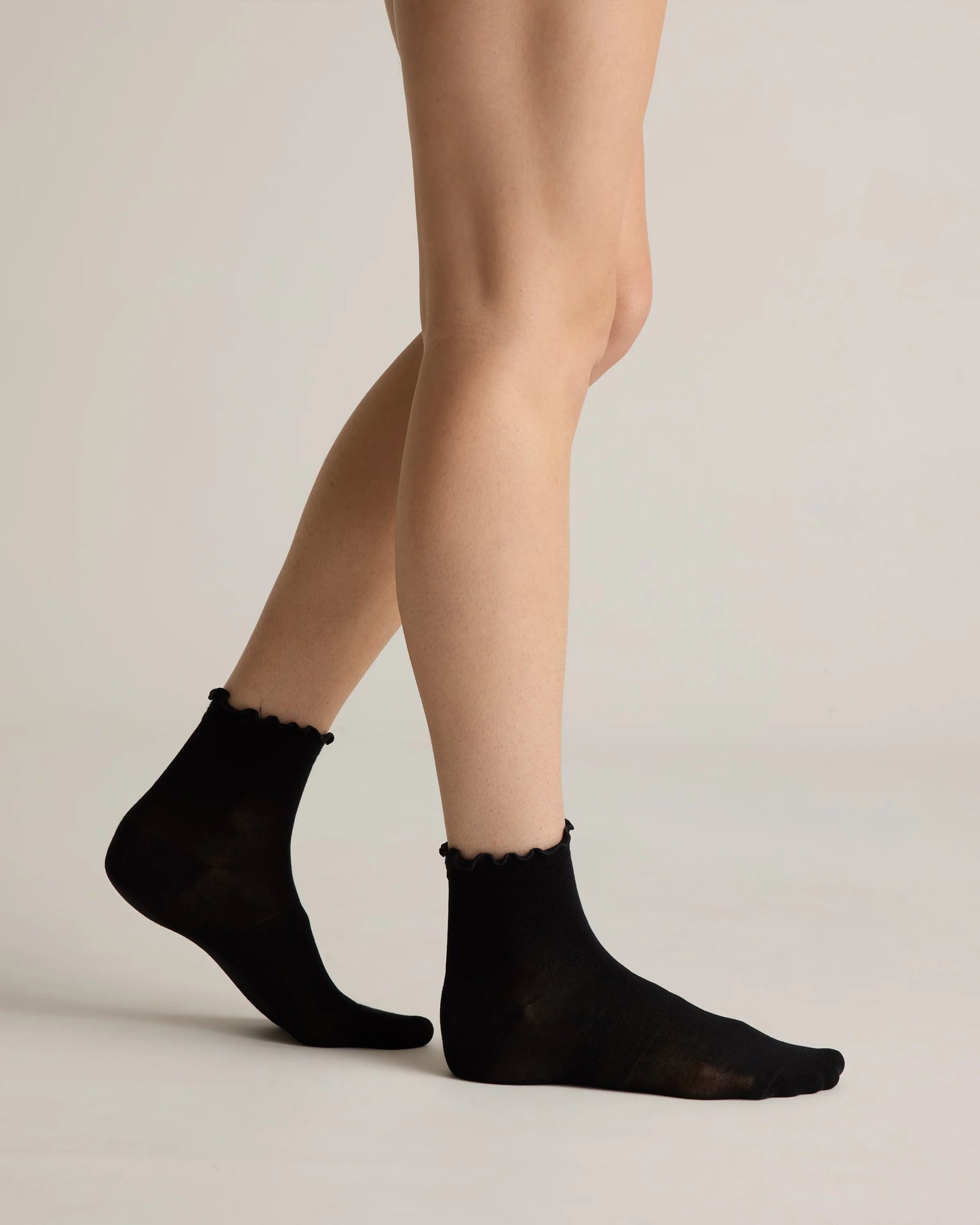 Everyday Lightweight Cotton Ruffle Quarter Crew Sock (4-pack) - S / Black