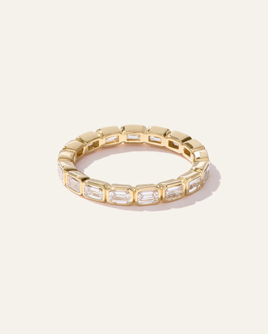 Women's Lab Grown Diamond Emerald East-West Bezel Eternity Band Rings in Yellow Gold - 4 / Yellow Gold
