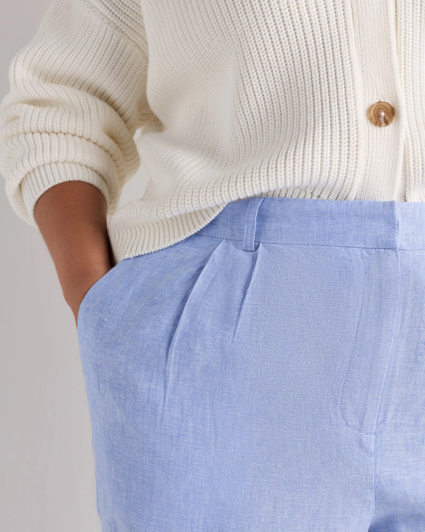 100% European Linen Pleated Trouser - 18 / French Blue