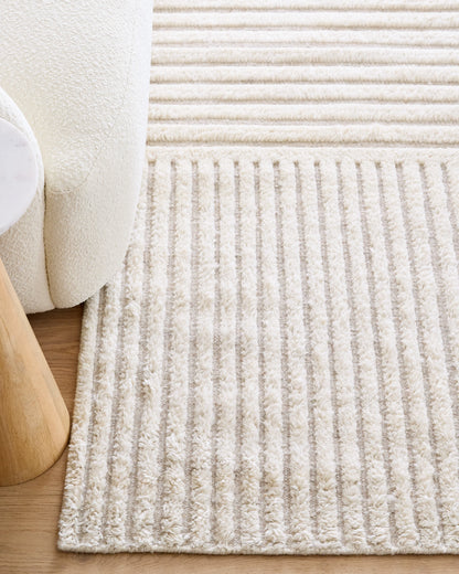 Troy Hand-Knotted Wool Rug - 3' x 5' / Ivory