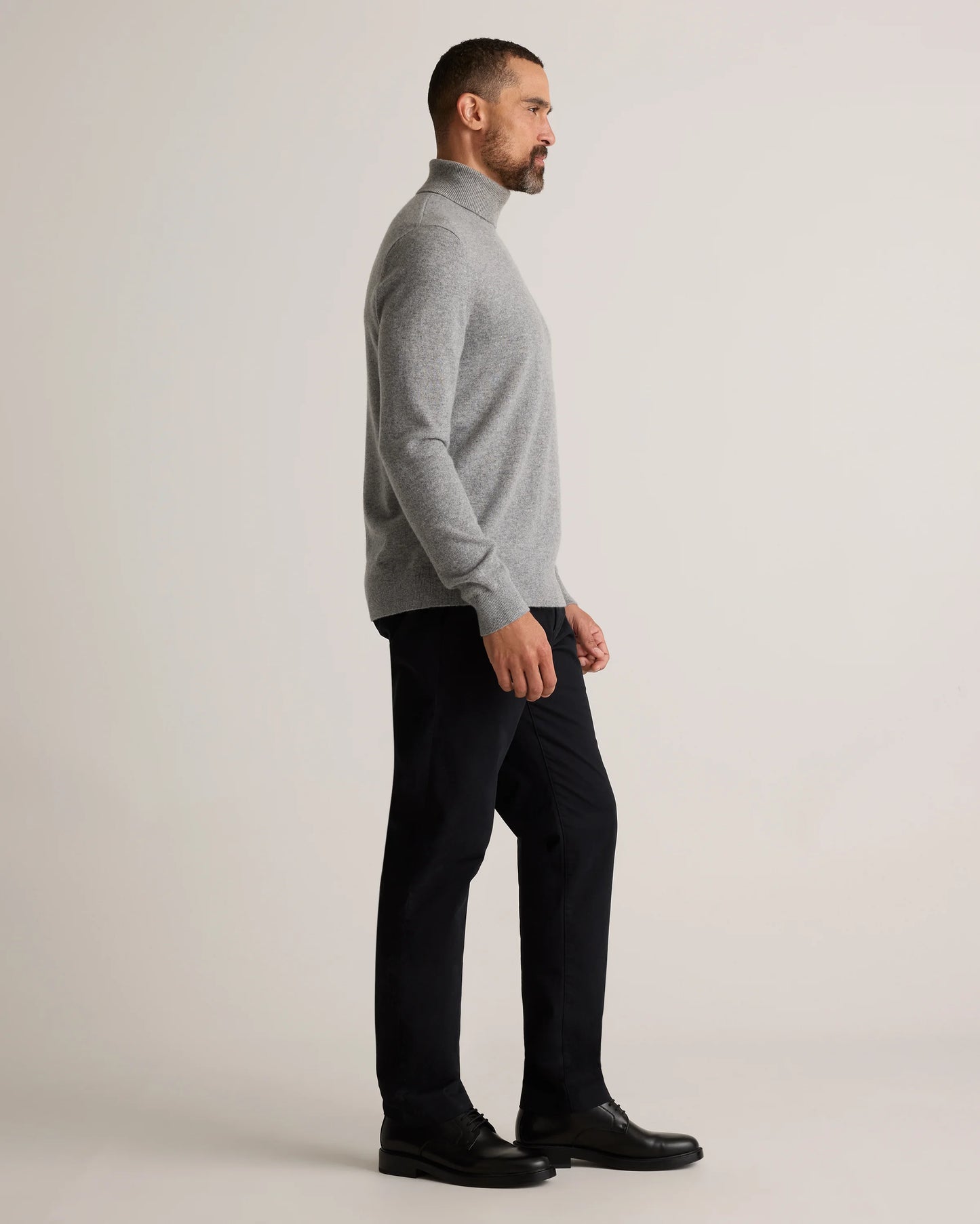Mongolian Cashmere Turtleneck Sweater - S / Black