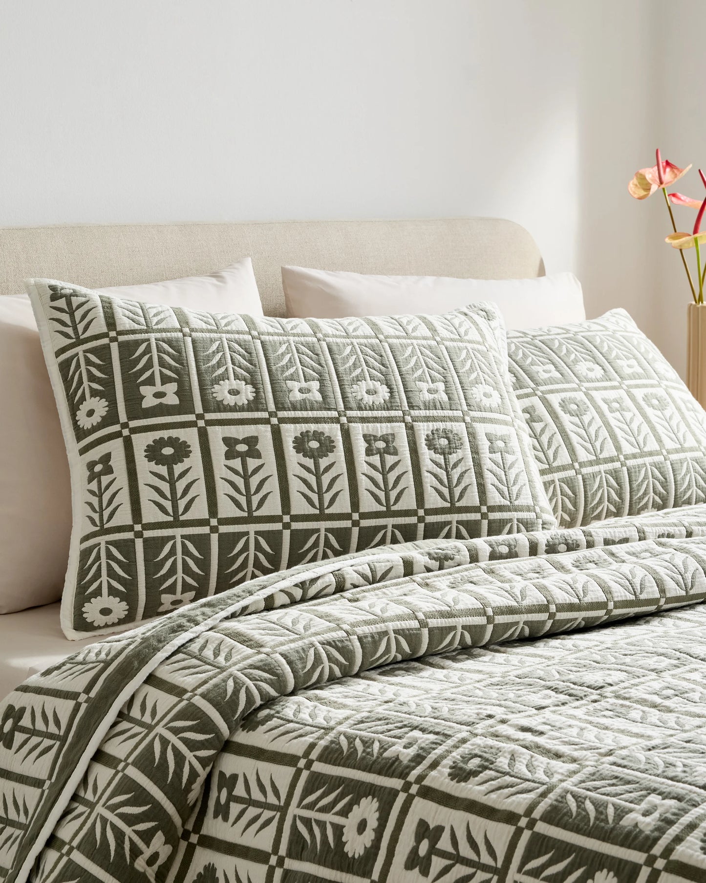 Organic Cotton Jacquard Floral Coverlet Set - Twin / Blue Fog