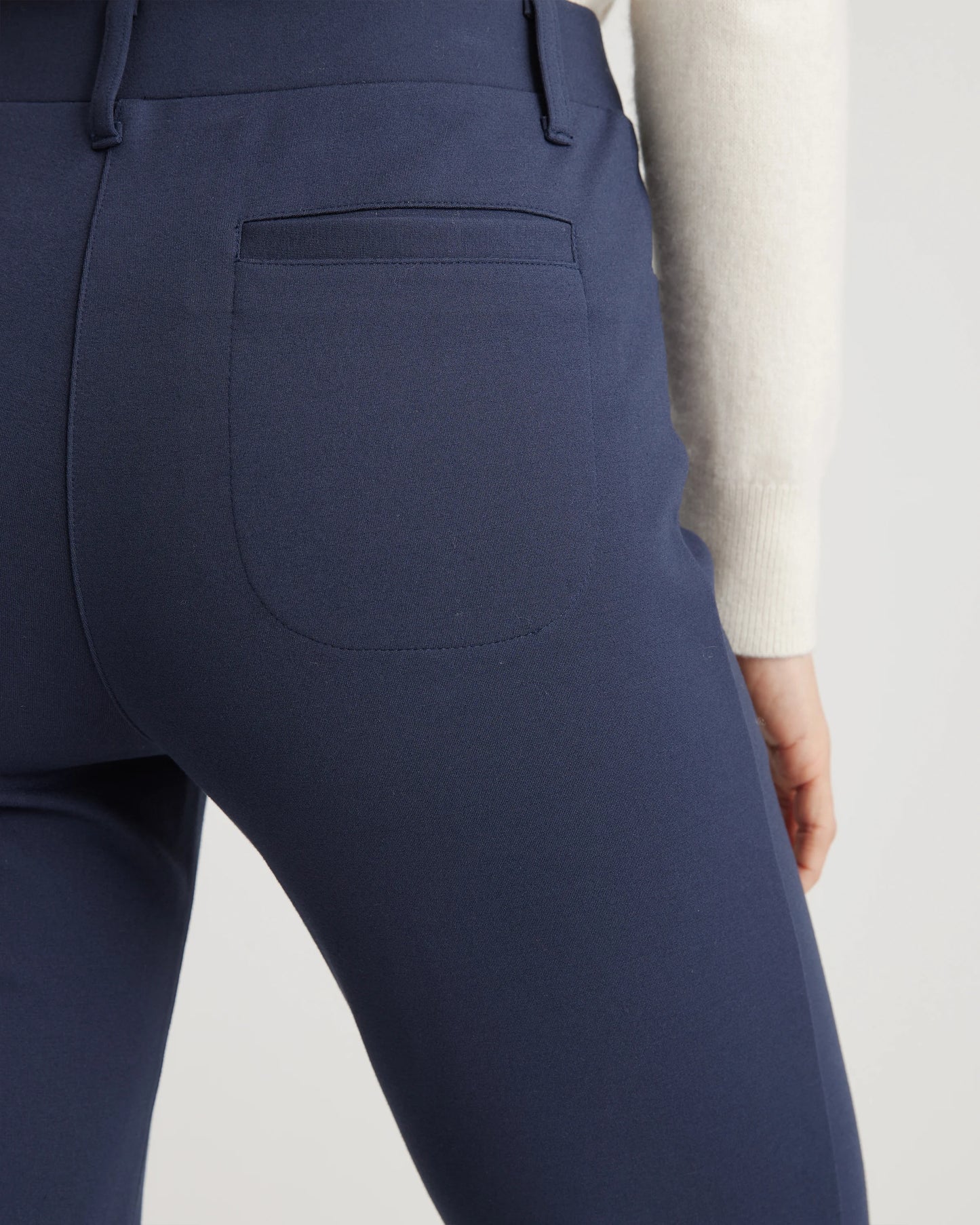 Ultra-Stretch Ponte Straight Leg 4-Pocket Pants - XS / Navy