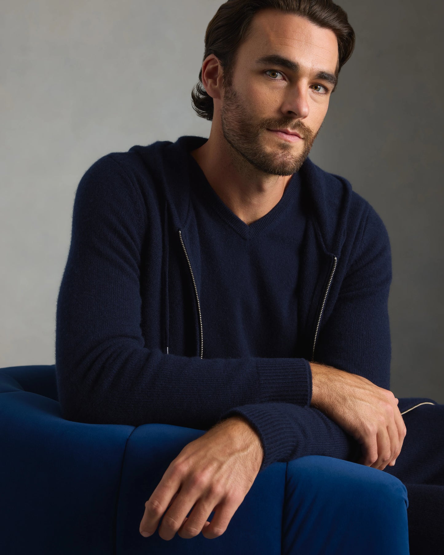 Mongolian Cashmere V-Neck Sweater - S / Oatmeal