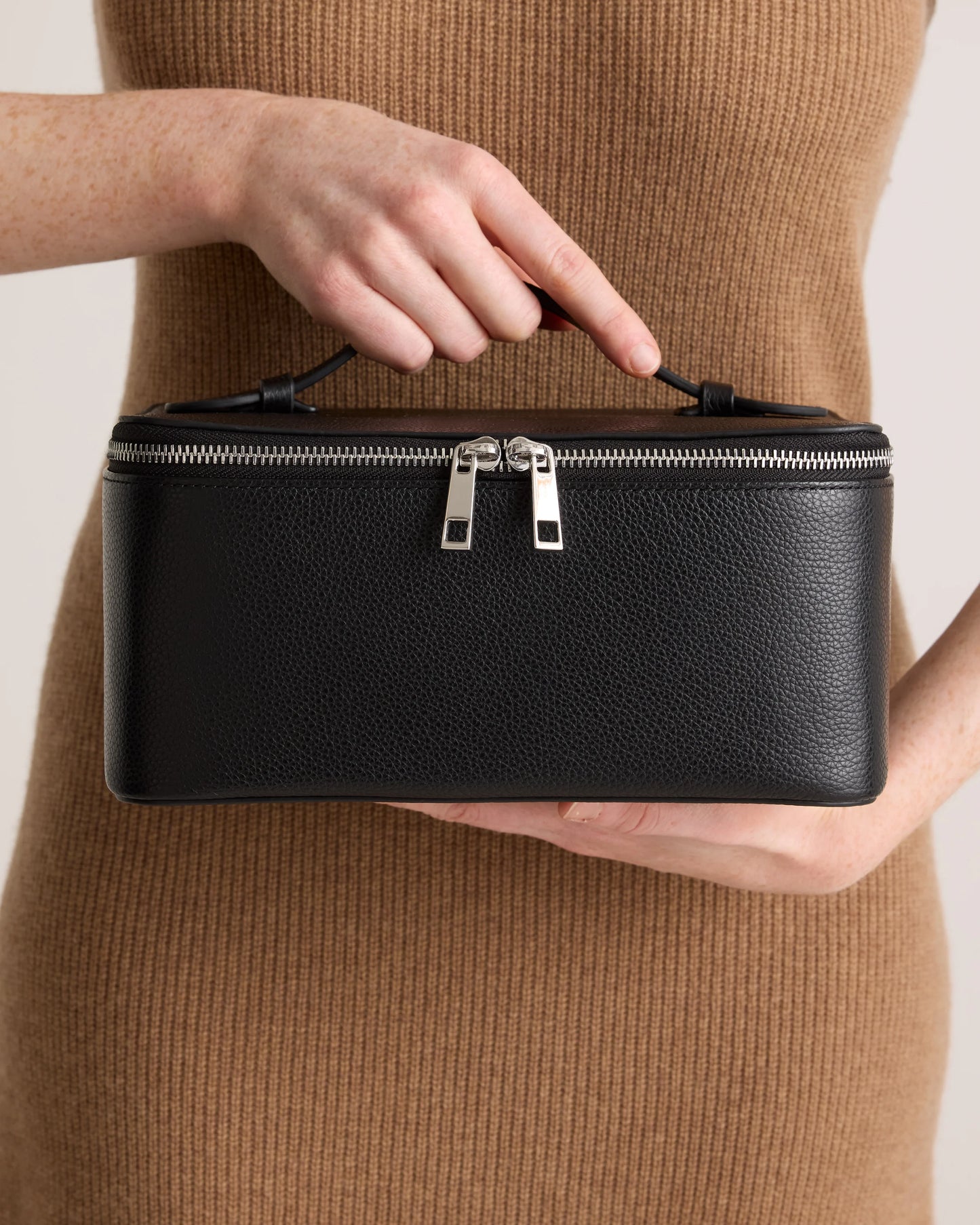 Italian Leather Travel Cosmetic Case - One Size / Garnet Red