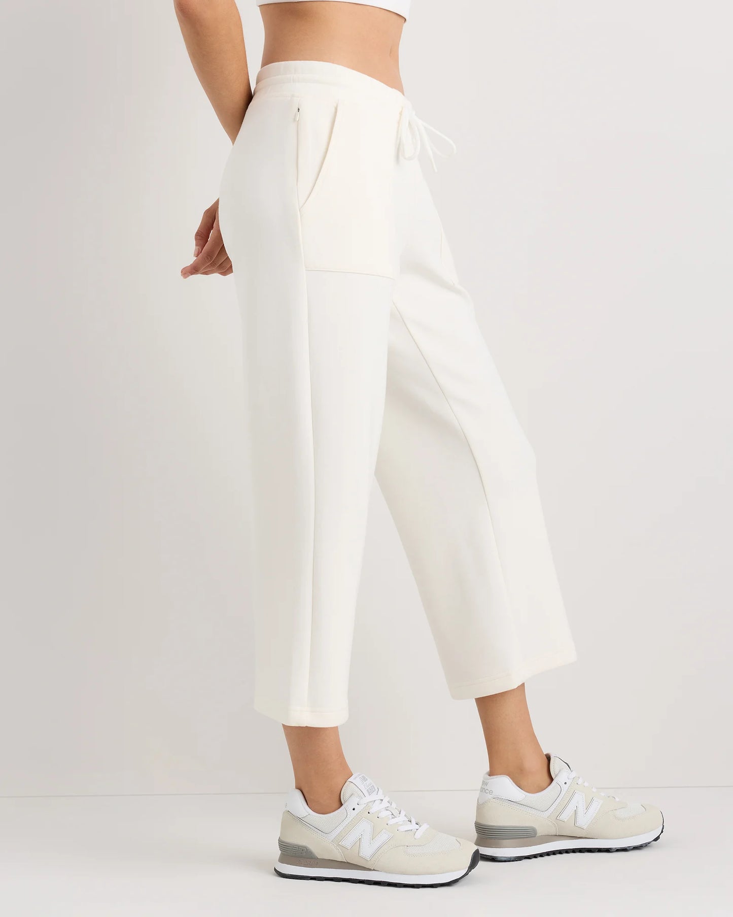 CloudComfort High-Rise Cropped Sweatpants - XS / Pebble Beige