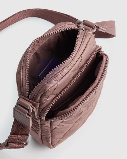 Transit Quilted Phone Crossbody - One Size / Navy