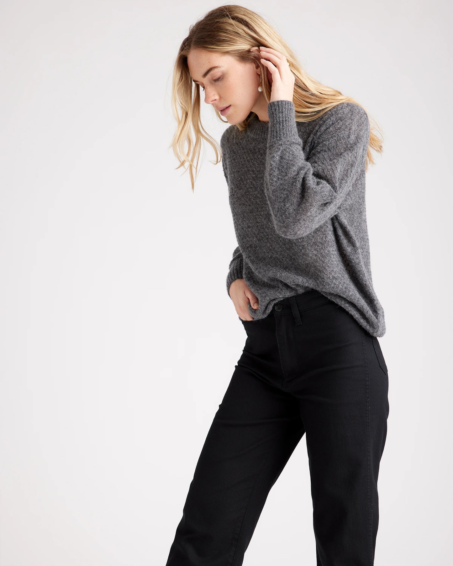 Baby Alpaca-Wool Diamond Stitch Crew - XS / Charcoal
