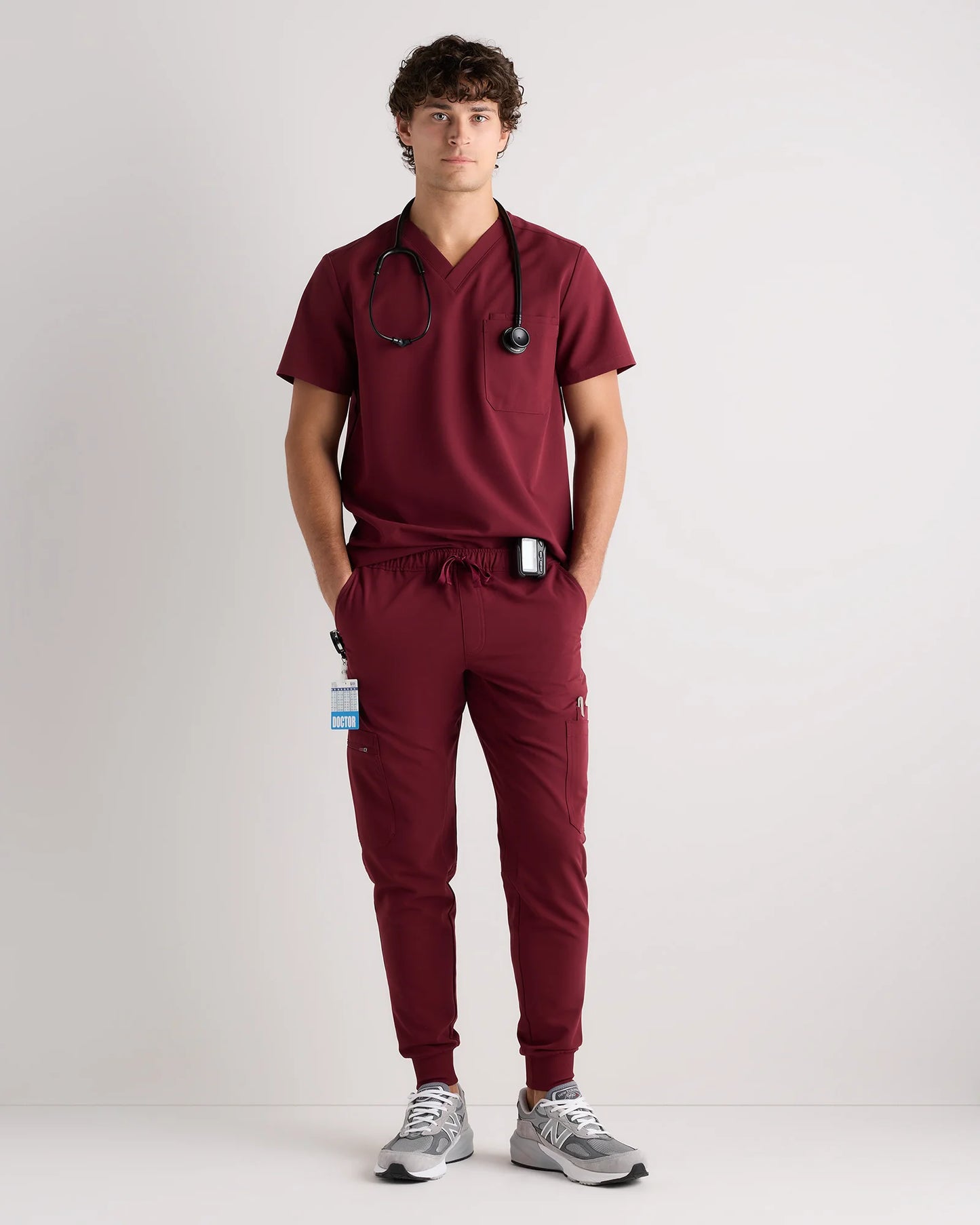 AeraFlex Scrub Joggers - S / Bold Black