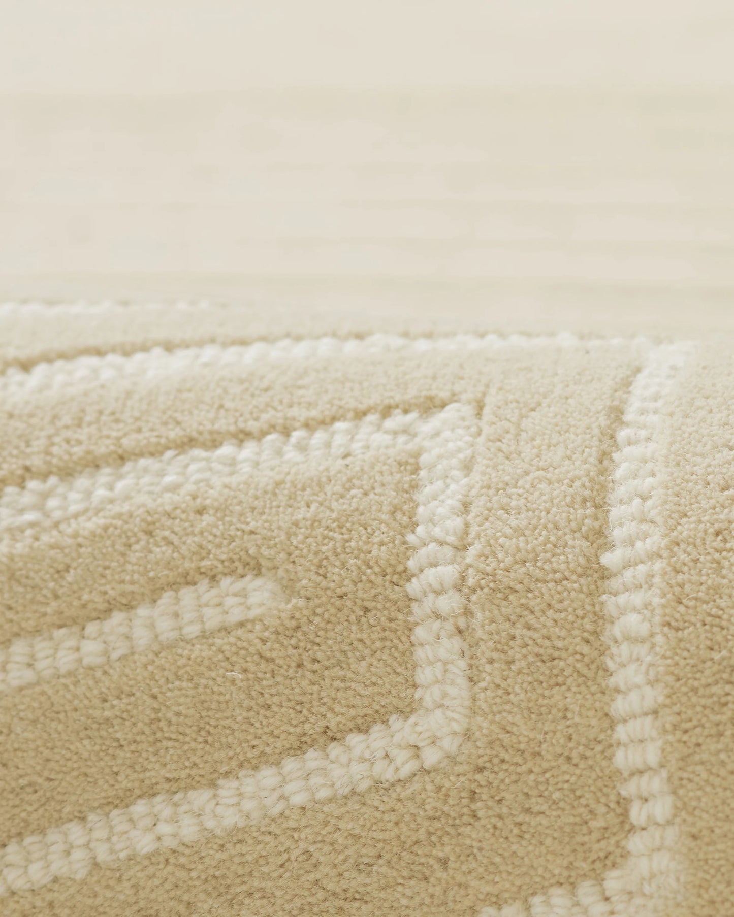 Langdon Hand-Tufted Wool Rug - 3'6" x 5'6" / Beige
