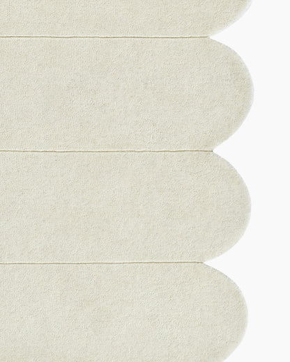 Scalloped Border Hand-Tufted Rug - 5' x 8' / Mustard