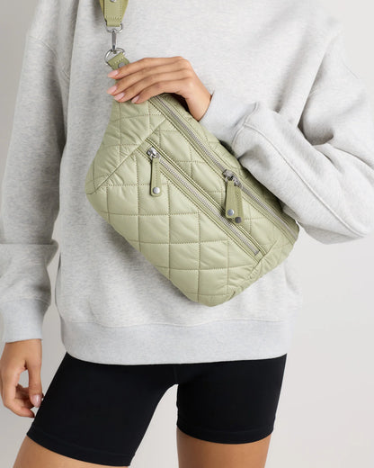 Transit Quilted Sling Bag - One Size / Black