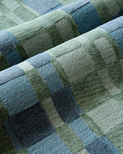 Maddox Wool Rug - 5' x 8' / Green