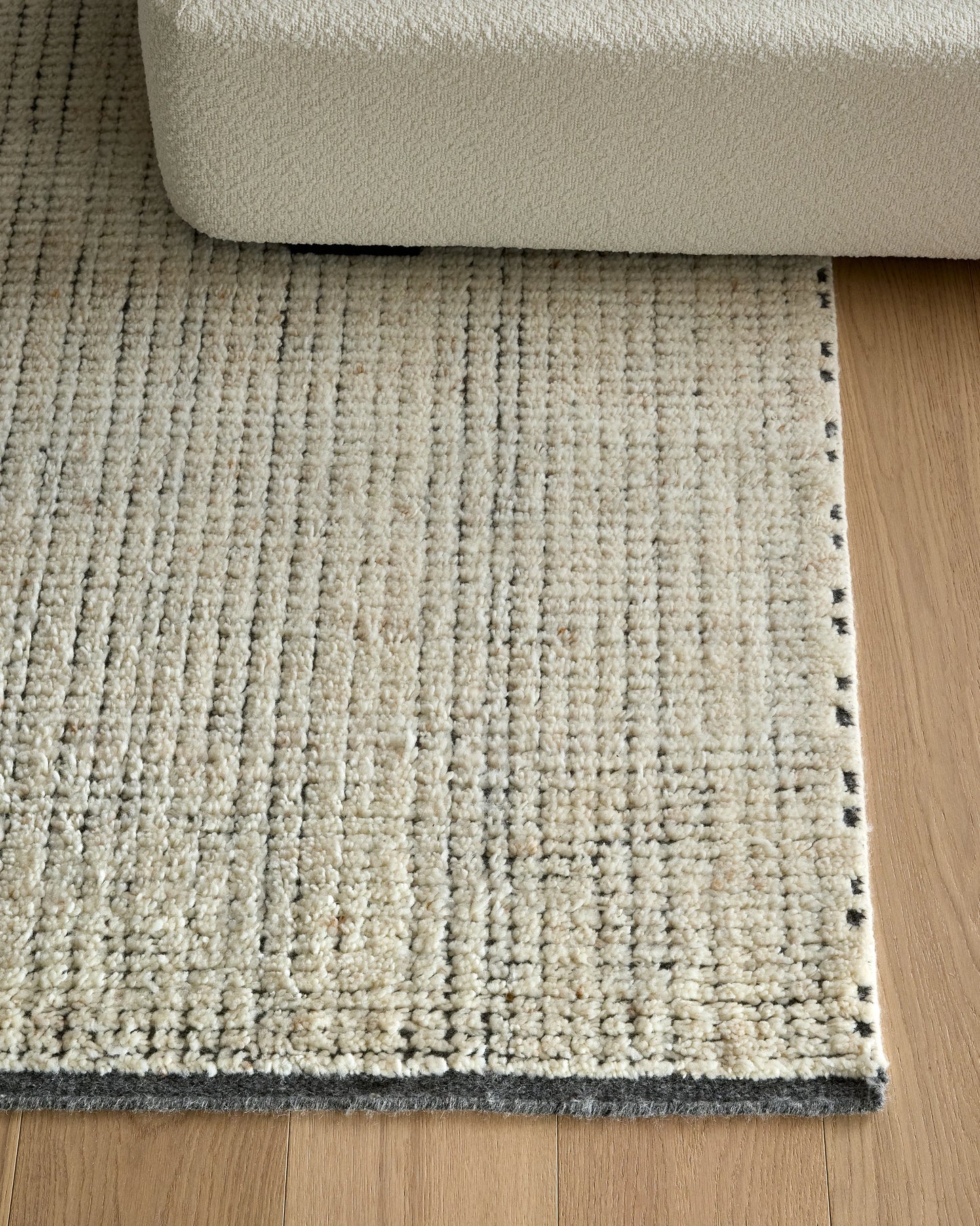Ares Hand-Knotted Wool Rug - 3' x 5' / Ivory/Charcoal