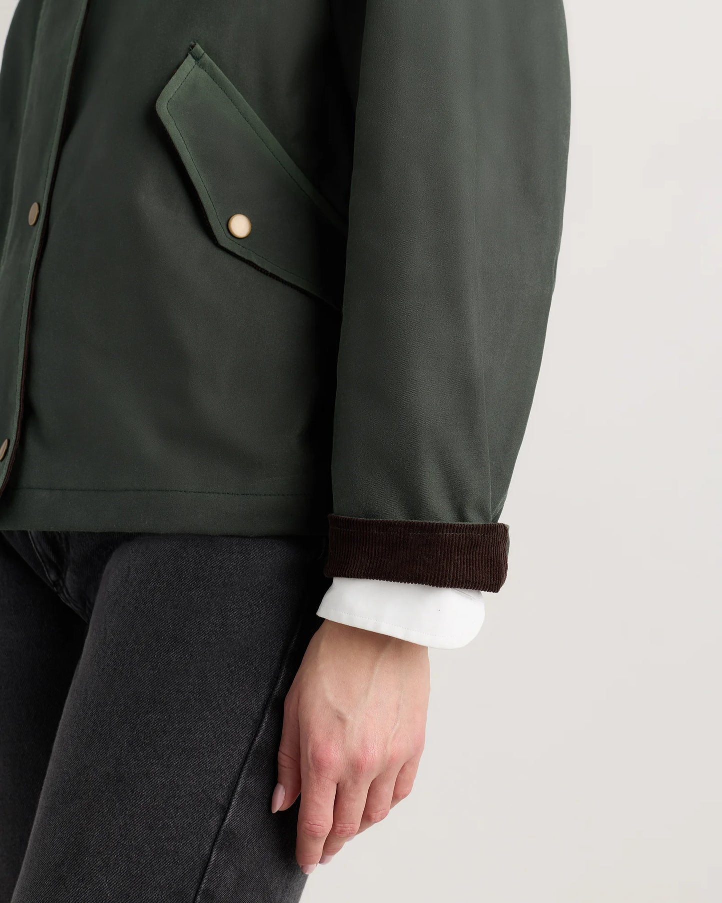 Organic Waxed Cotton Cropped Barn Jacket - XS / Vintage Black