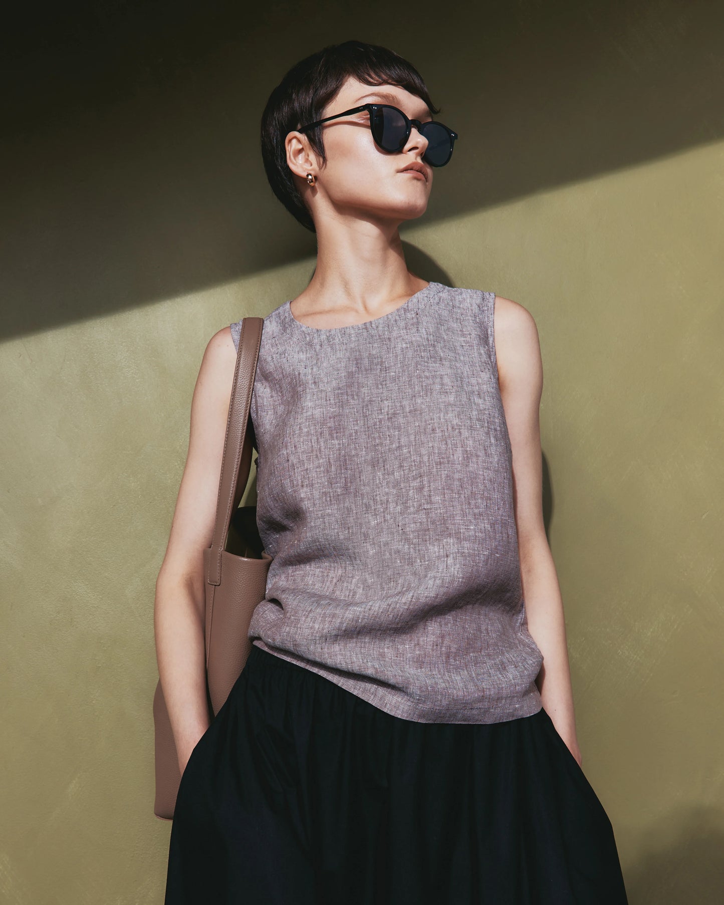 100% European Linen Tank - XS / Black