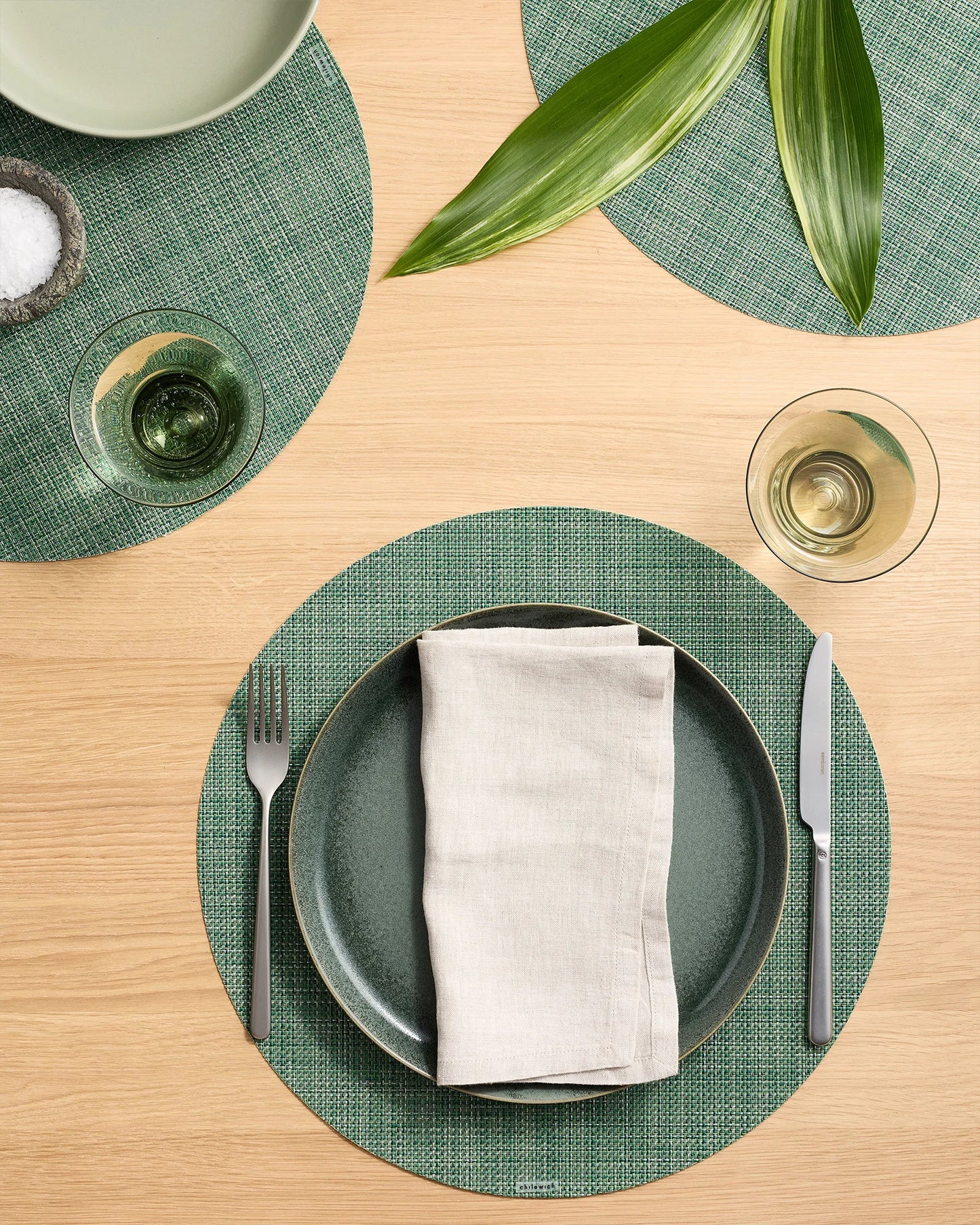 Mini Basketweave Easy-Care Round Placemat, Set of 4 by Chilewich - One Size / Parchment