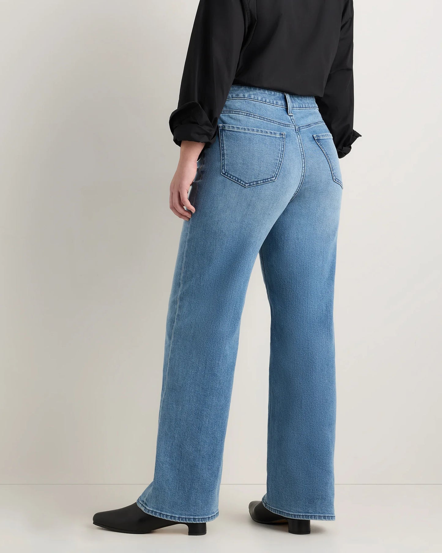 Curvy Bella Stretch Wide Leg Jeans - 24 / Black