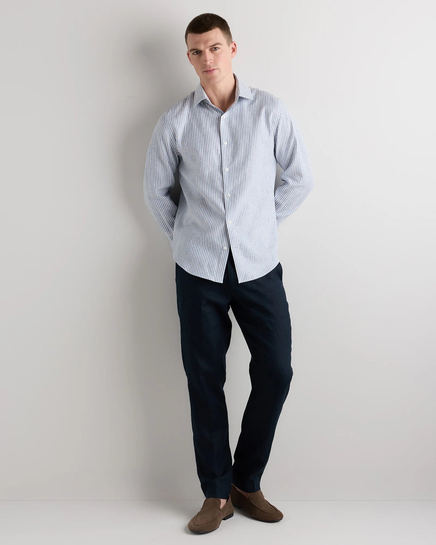 100% European Linen Wrinkle-Resistant Dress Shirt - S / Chambray Blue