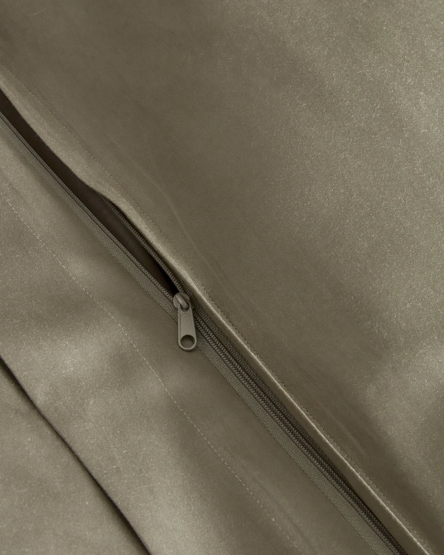 Signature Giza Cotton Sateen Deluxe Bedding Bundle - Twin / Dried Sage