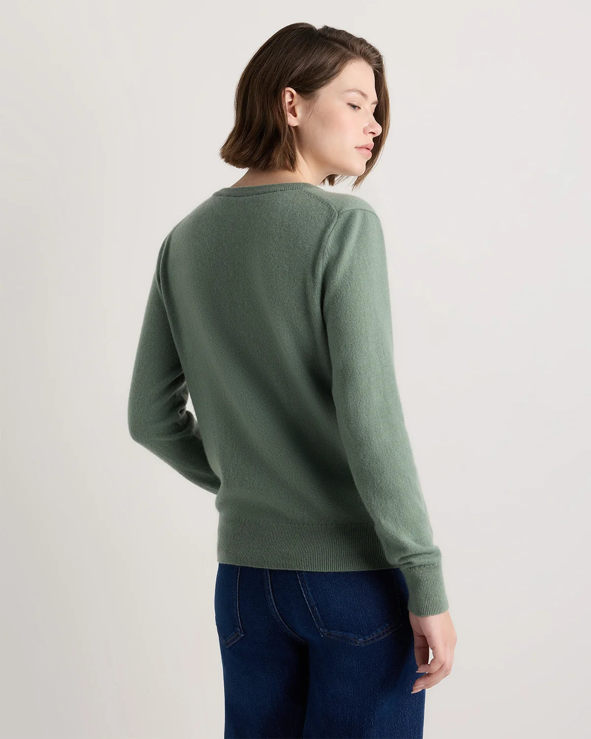 Mongolian Cashmere V-Neck Sweater - XS / Rich Burgundy