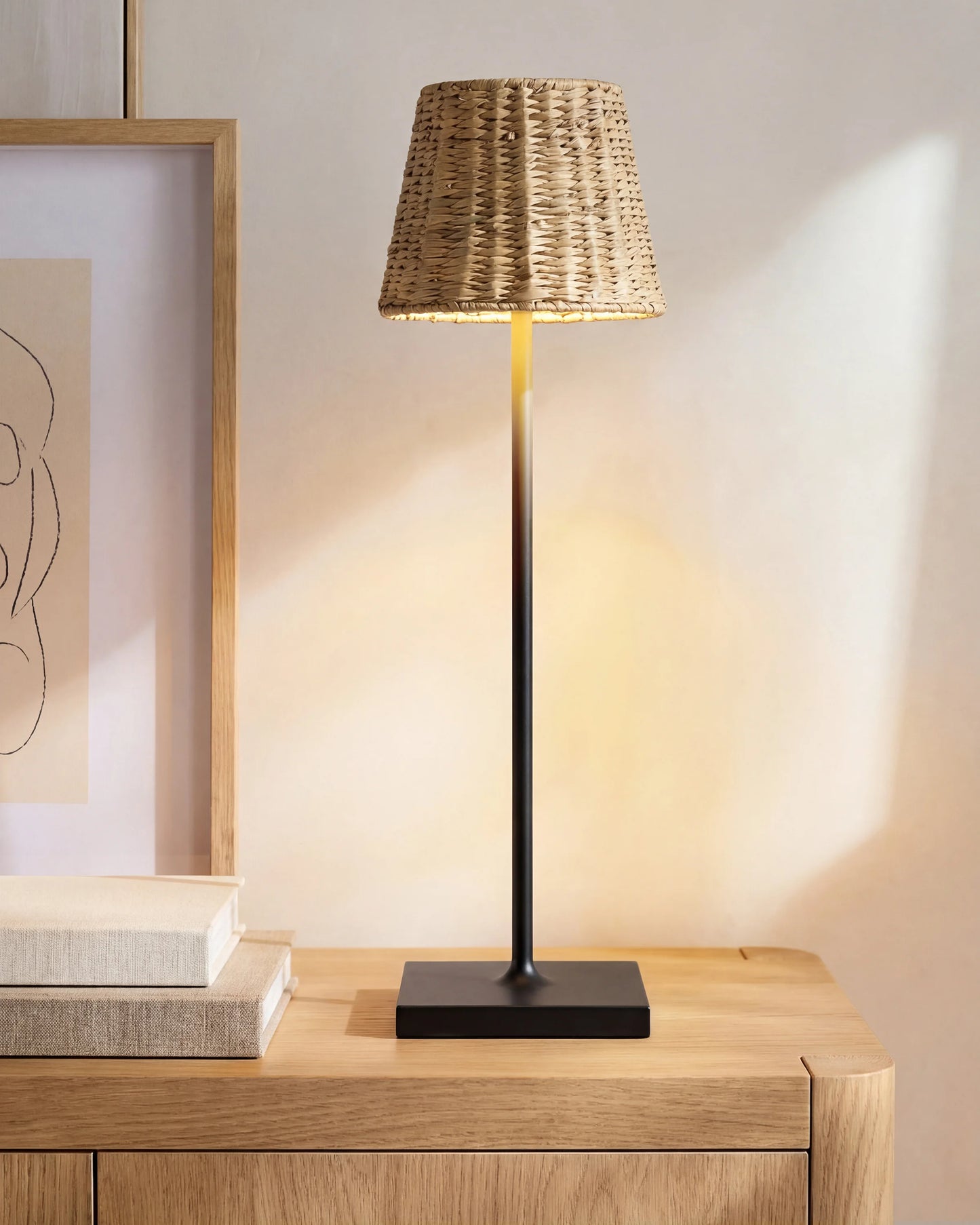 Poldina Pro Rechargeable Table Lamp with Seagrass Shade by Zafferano - Regular / White