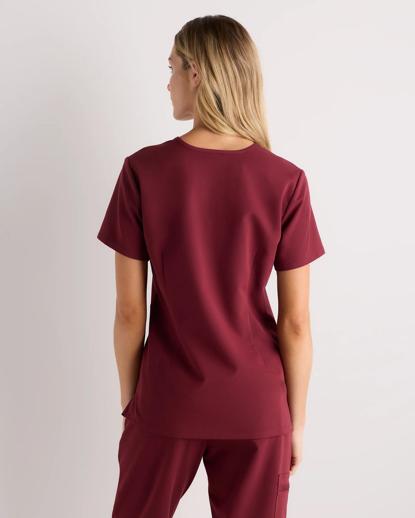 AeraFlex 1-Pocket Scrub Top - XS / Bold Black