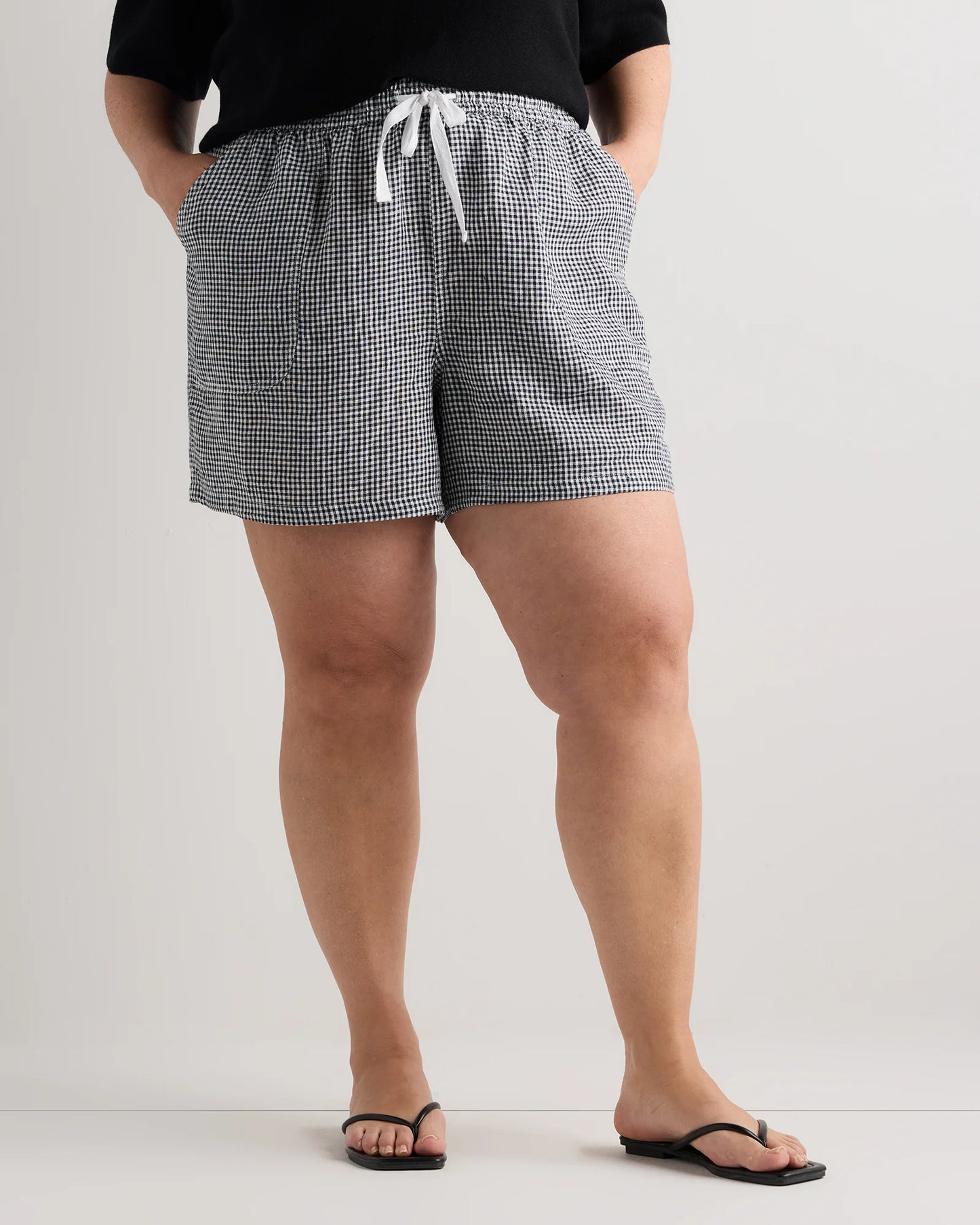 100% European Linen Shorts - 1X / Classic Mini Gingham