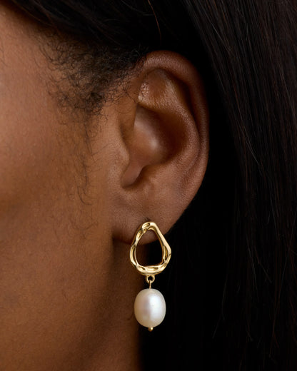 Freshwater Cultured Pearl Sculptural Drop Earrings - One Size / Gold Vermeil