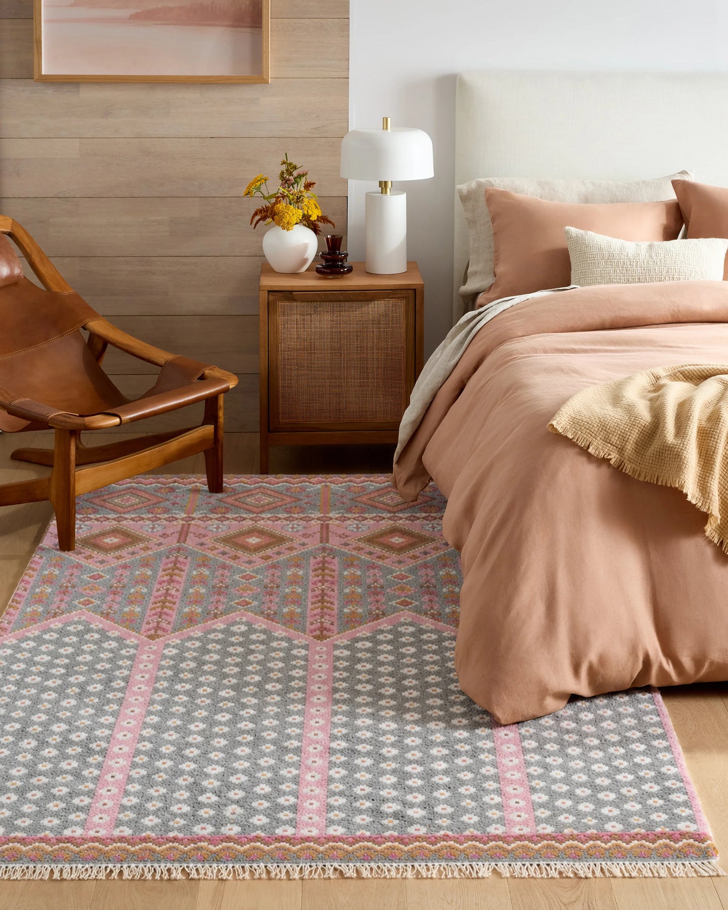 Mazi Hand-Knotted Wool Rug - 5' x 8' / Pink