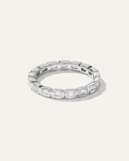 Women's Lab Grown Diamond Emerald East-West Bezel Eternity Band Rings in Yellow Gold - 4 / Yellow Gold
