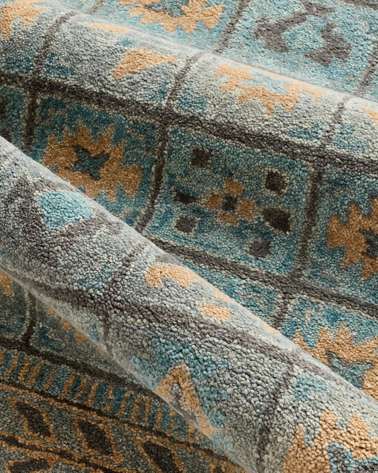 Cambria Wool Rug - 5' x 8' / Rust