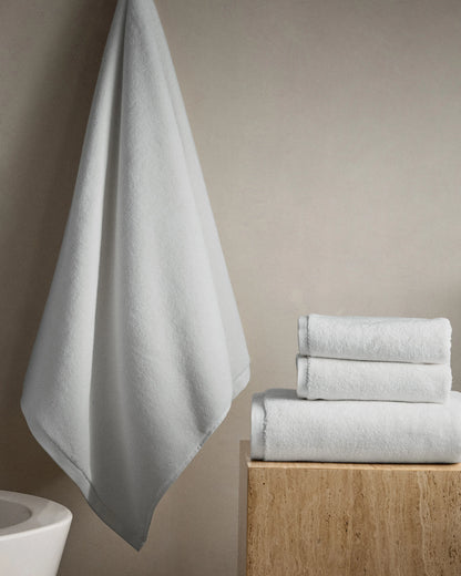 Plush Organic Turkish Cotton Bath Bundle (4 pieces) - One Size / White