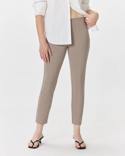 Ultra-Stretch Ponte Pintuck Ankle Pants - XS / Black