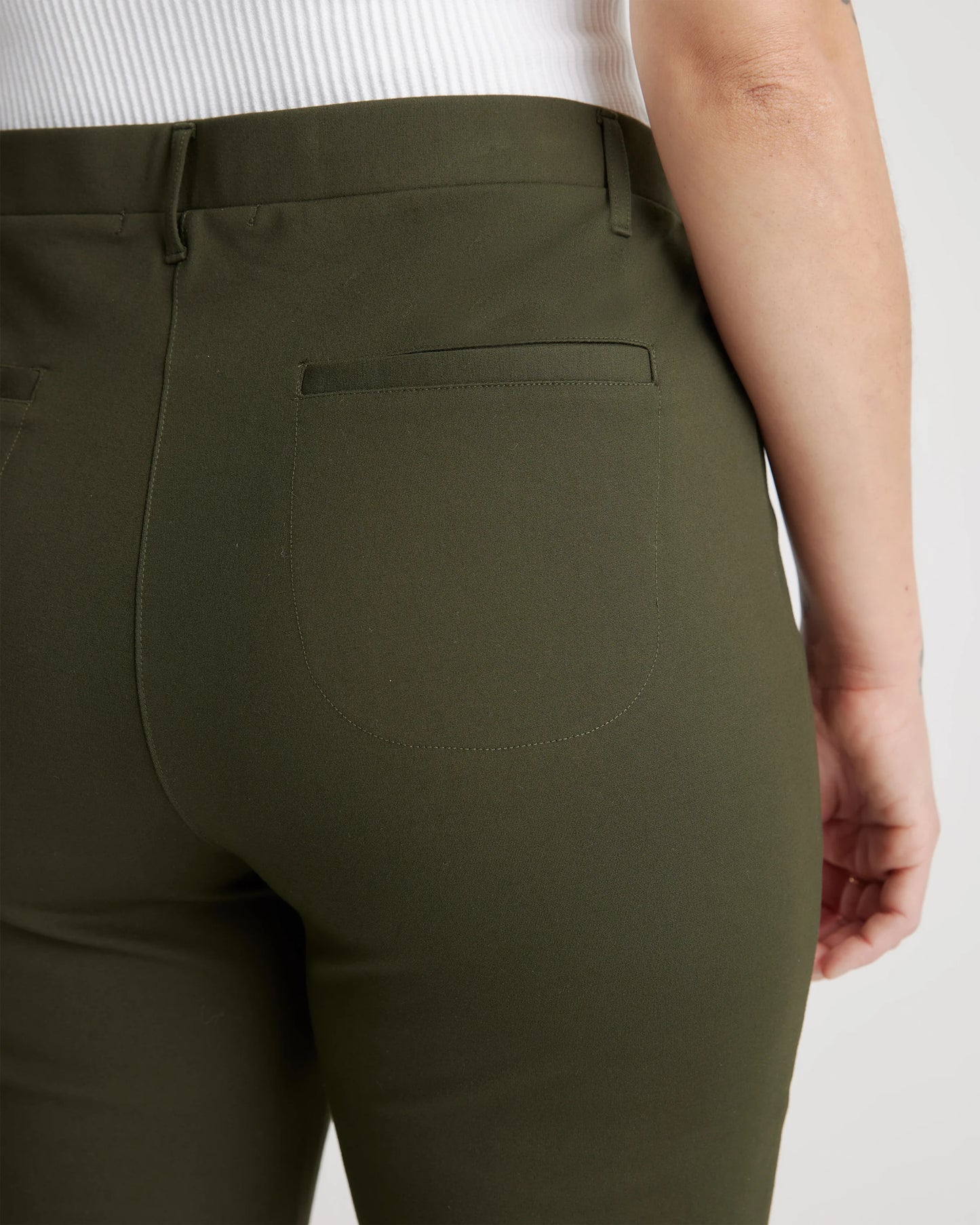 Ultra-Stretch Ponte Straight Leg 4-Pocket Pants - XS / Black