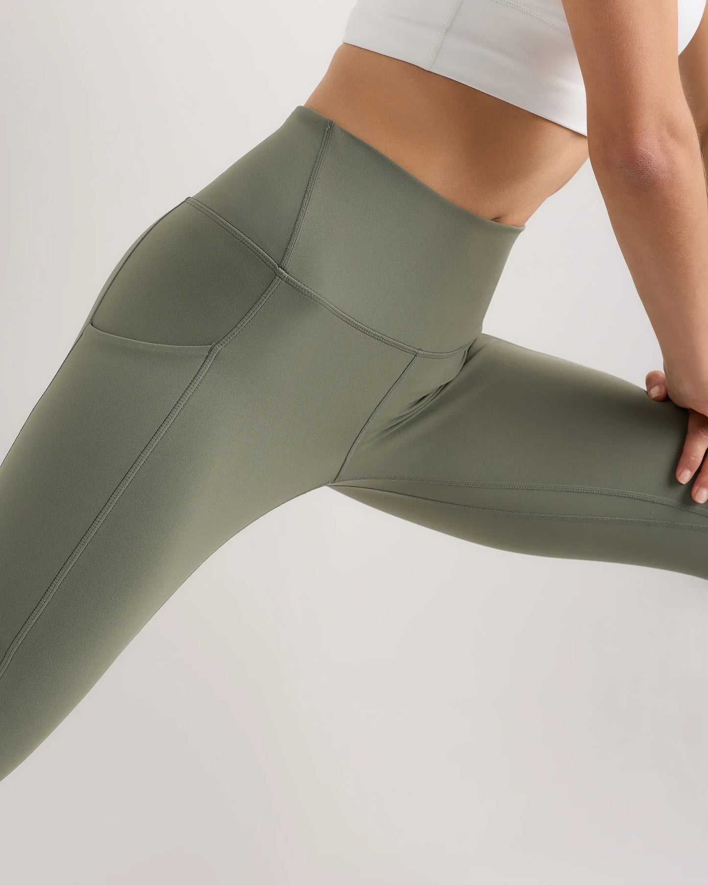 Ultra-Form High-Rise Pocket Legging - XS / Black