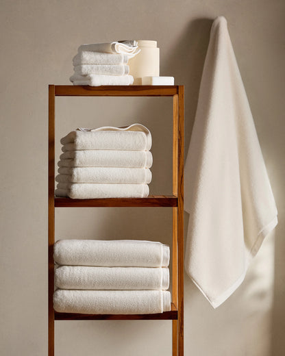 Plush Organic Turkish Cotton Hand Towel (Set of 2) - One Size / White