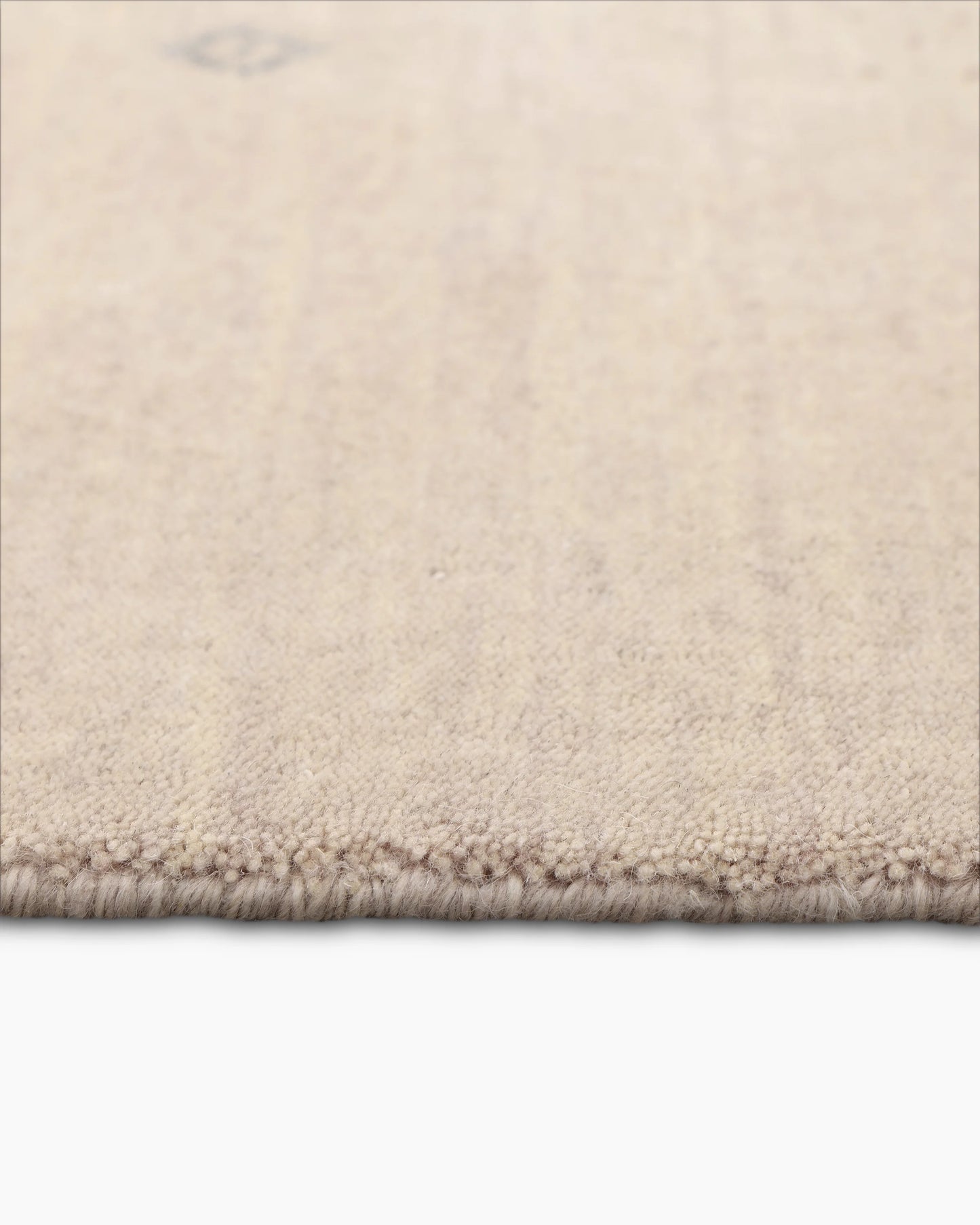 Dakota Hand-Loomed Wool Rug - 4' x 6' / Ivory