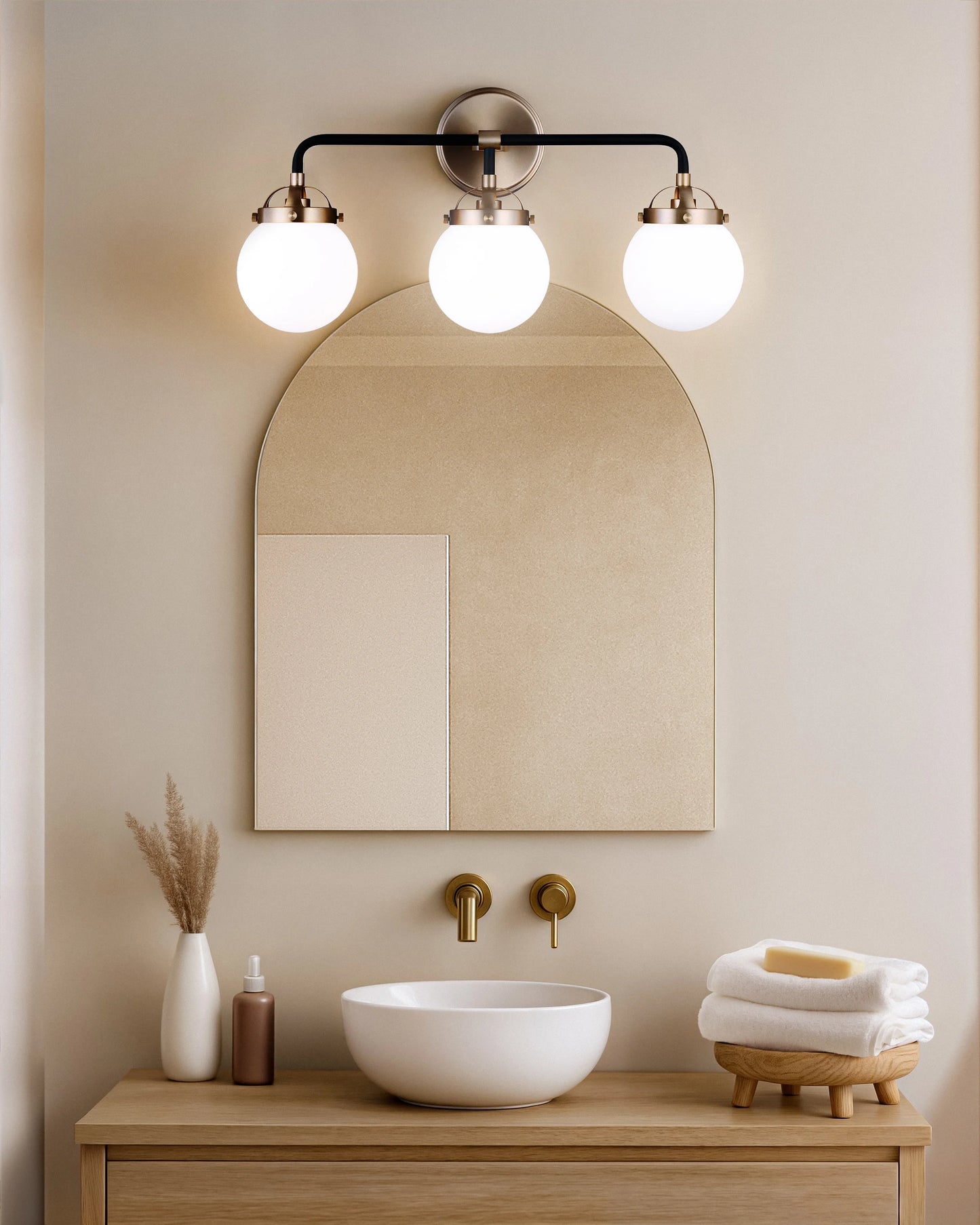 Triple Globe Steel Sconce - One Size / Black