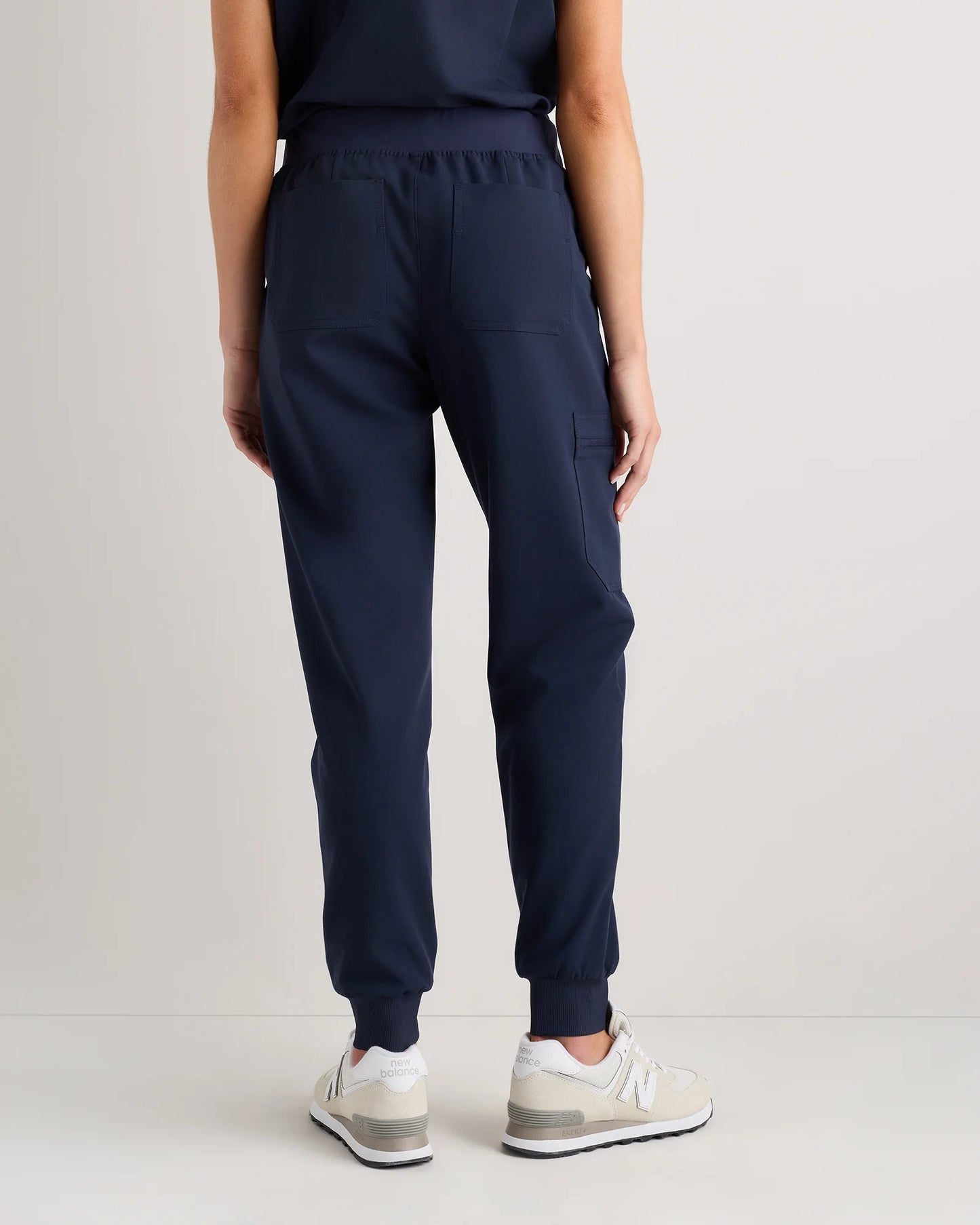 AeraFlex Scrub Joggers - XS / Bold Black