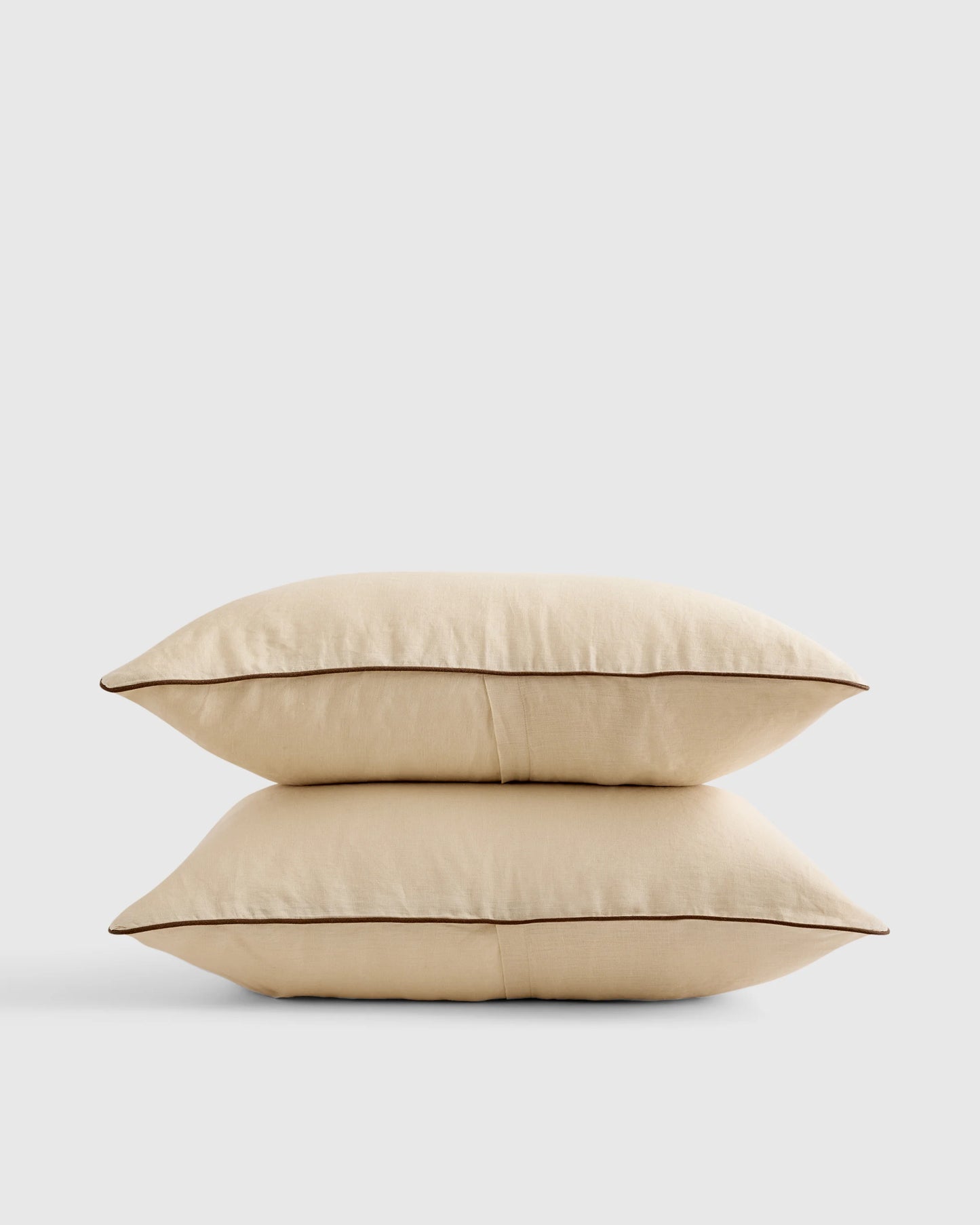 European Linen Piped Sham Set - Standard / White/Cherry