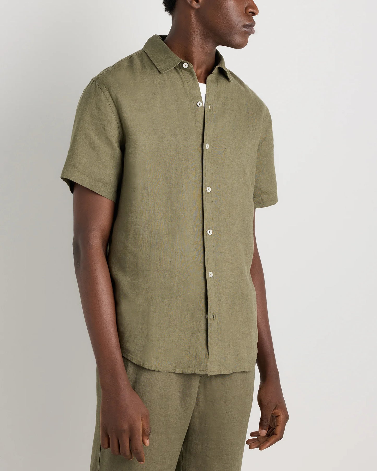 100% European Linen Relaxed Short Sleeve Shirt - XS / Taupe Brown Chambray