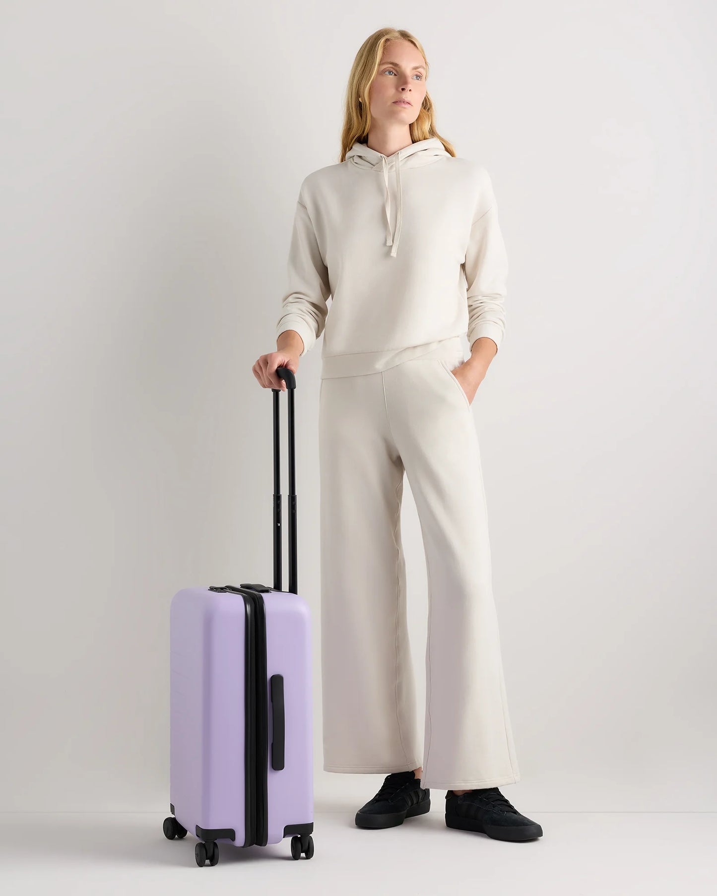 Expandable Carry-On Suitcase - One Size / Dark Green