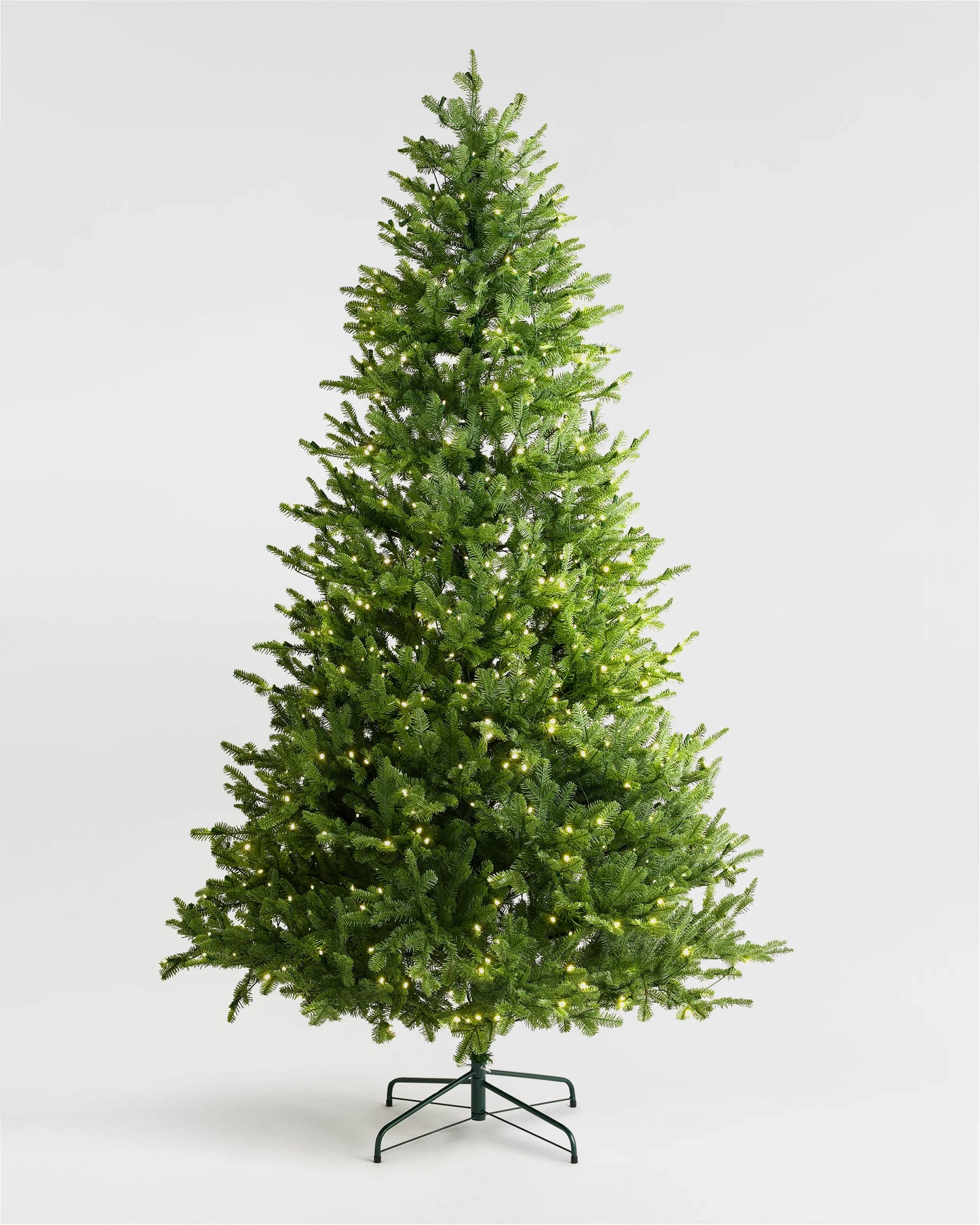 Fraser Fir Christmas Tree: Lit - 6.5' / Forest Green