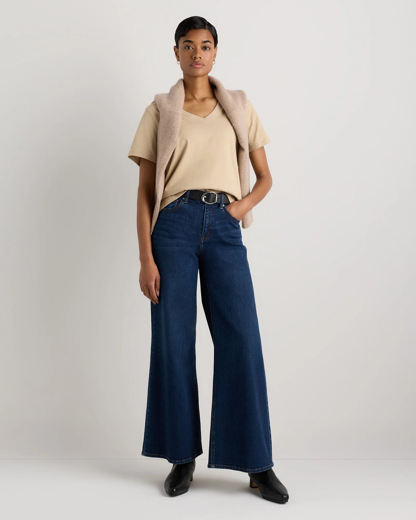 100% Organic Cotton Boxy V-Neck Tee - XS / Dusty Beige