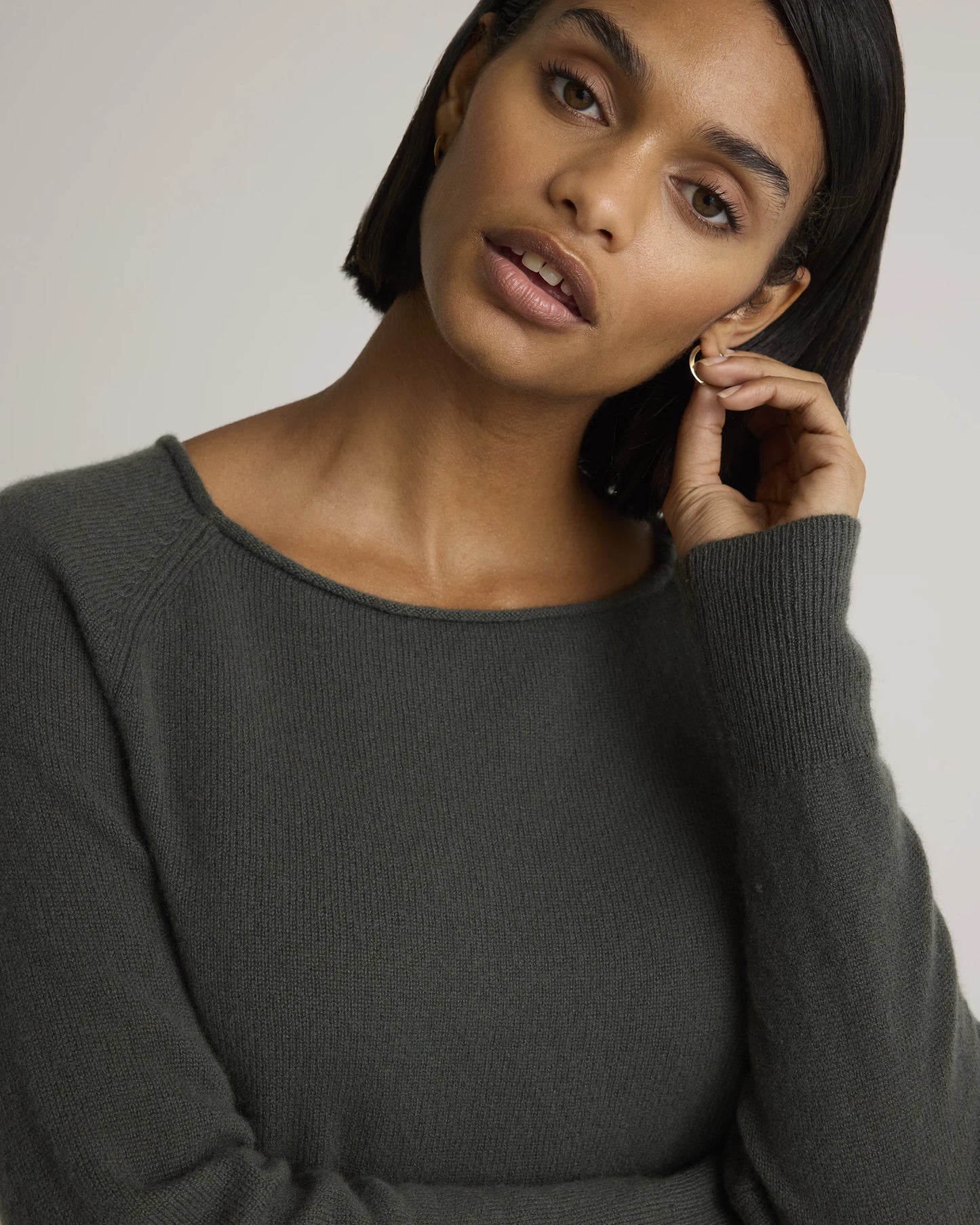Mongolian Cashmere Boatneck Sweater - XS / Black