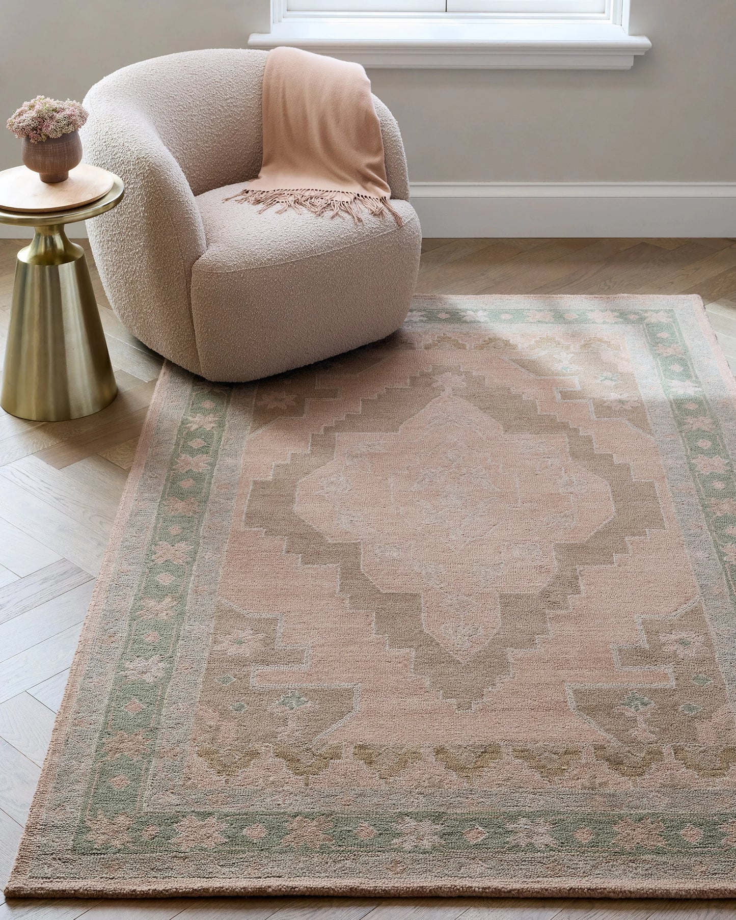 Ami Wool Rug - 5' x 8' / Soft Blush